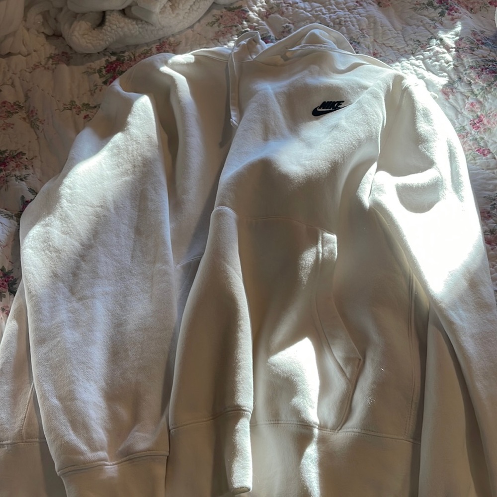 NEW W/OUT TAGS size L nike sweatshirt